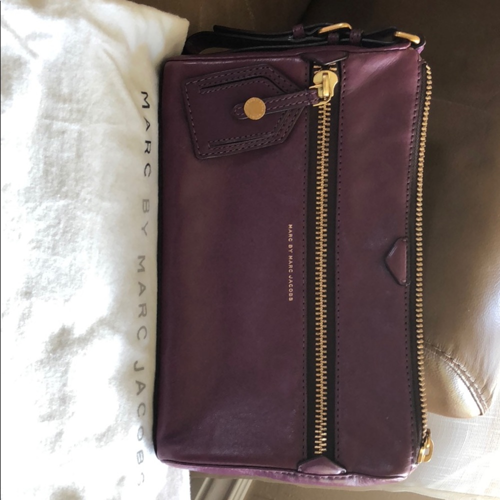 Like new! - Picture 2 of 3